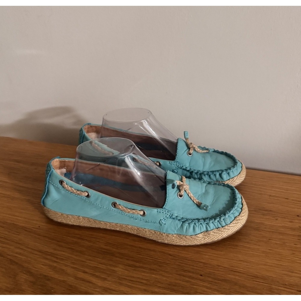UGG Australia Women's Turquoise Leather Moccasin Flats 9 Excellent Condition